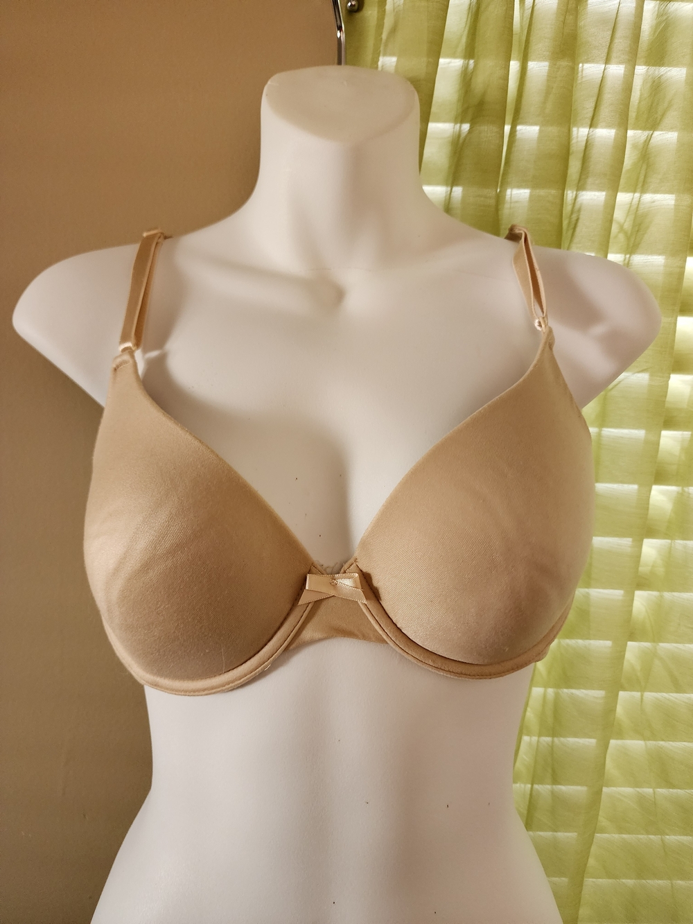Maidenform Nude Beige T-Shirt Bra with Light Padding 38B
